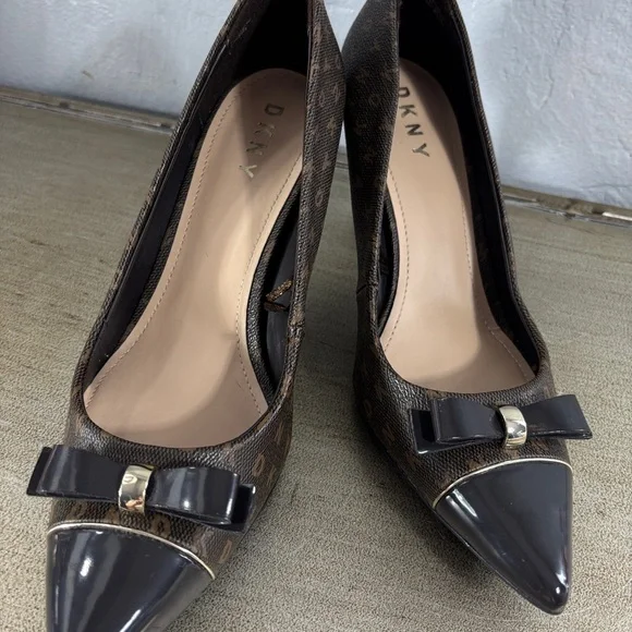 DKNY Patent Bow Monogrammed Pumps - Picture 3 of 14